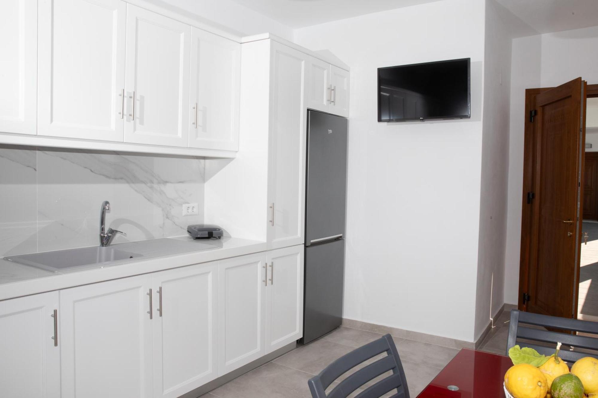 Leros A Porto Apartment Lakkion